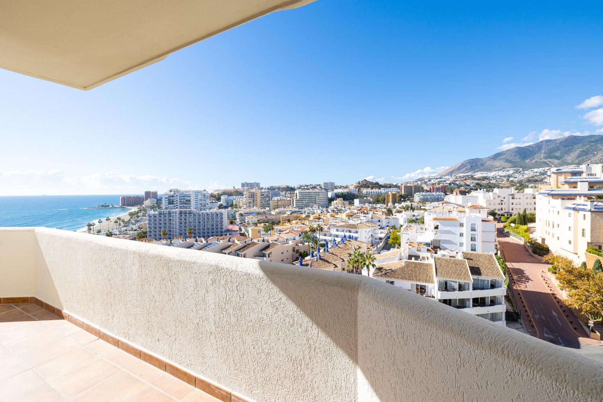 Holidays2Benal Beach Terraza Solarium Benalmadena Bagian luar foto
