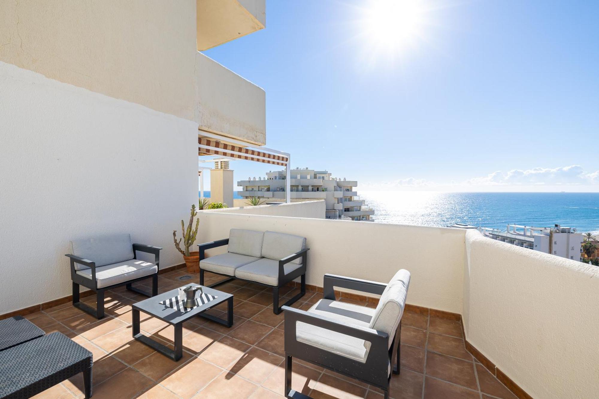 Holidays2Benal Beach Terraza Solarium Benalmadena Bagian luar foto