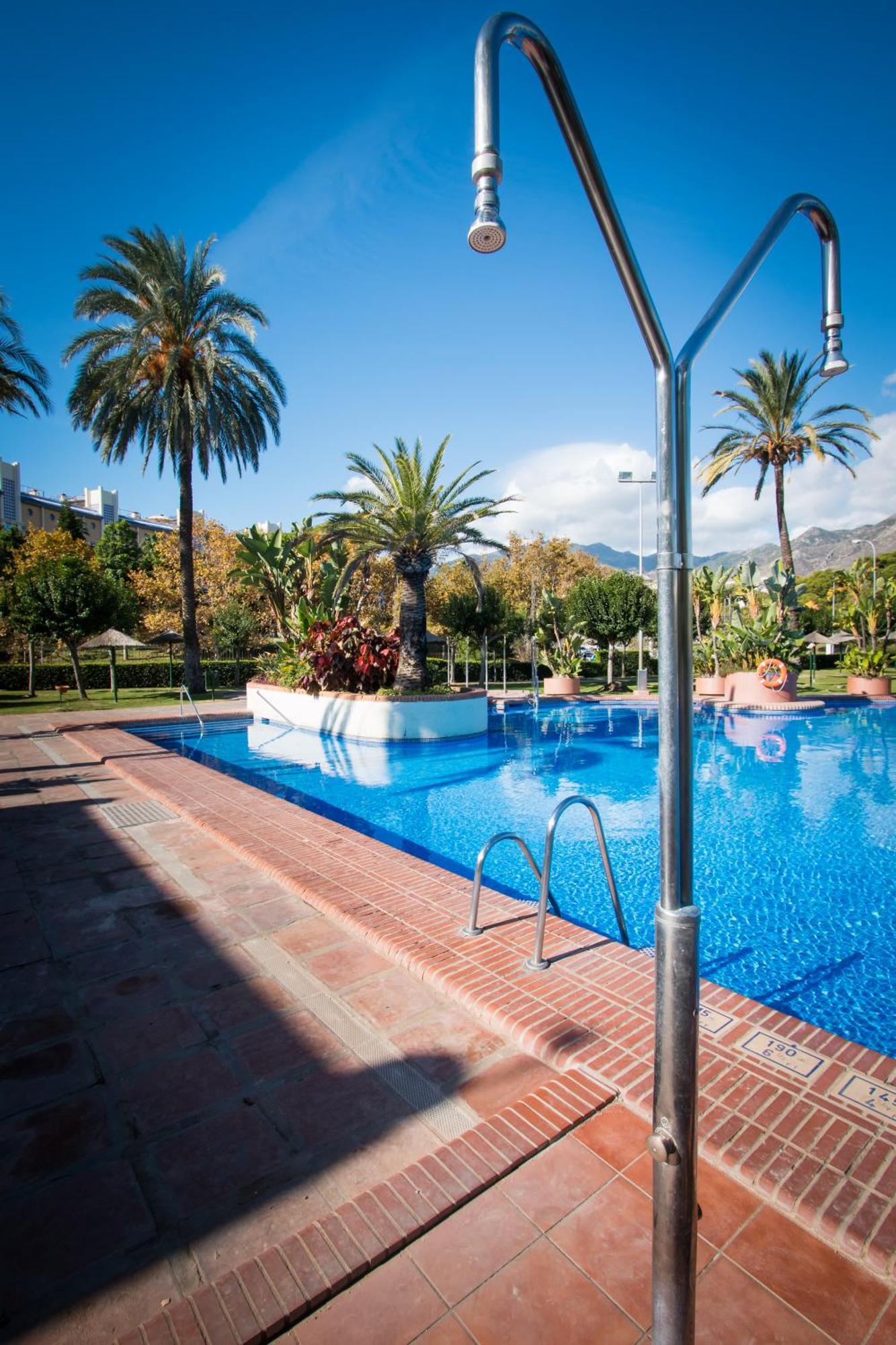 Holidays2Benal Beach Terraza Solarium Benalmadena Bagian luar foto